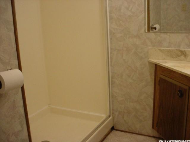 3800 S 1900 W #32, Roy, UT 84067 — photo 8