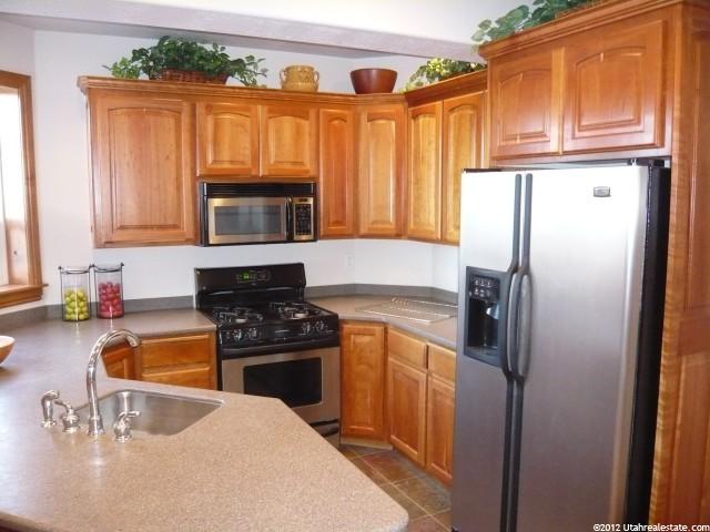 561 Tanglewood Loop, North Salt Lake, UT 84054 — photo 9