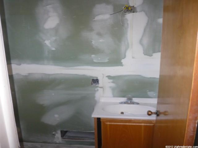 2061 W 5750 S, Roy, UT 84067 — photo 6