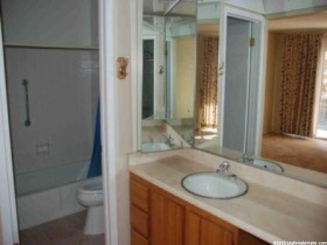 4880 S 1710 E, Holladay, UT 84117 — photo 7