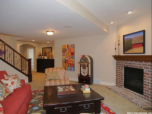923 Doris Pl, Kaysville, UT 84037 — photo 9