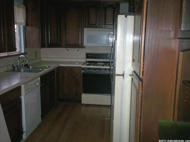 422 S 200 E, Farmington, UT 84025 — photo 3