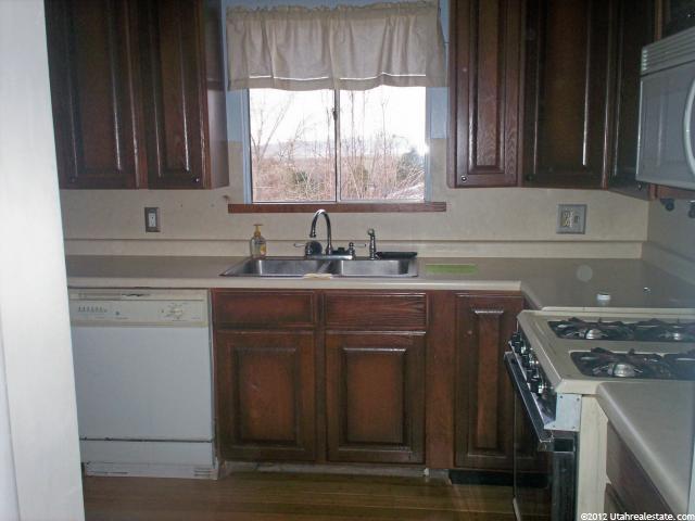 422 S 200 E, Farmington, UT 84025 — photo 4