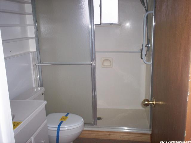 422 S 200 E, Farmington, UT 84025 — photo 7