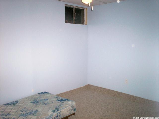 422 S 200 E, Farmington, UT 84025 — photo 9