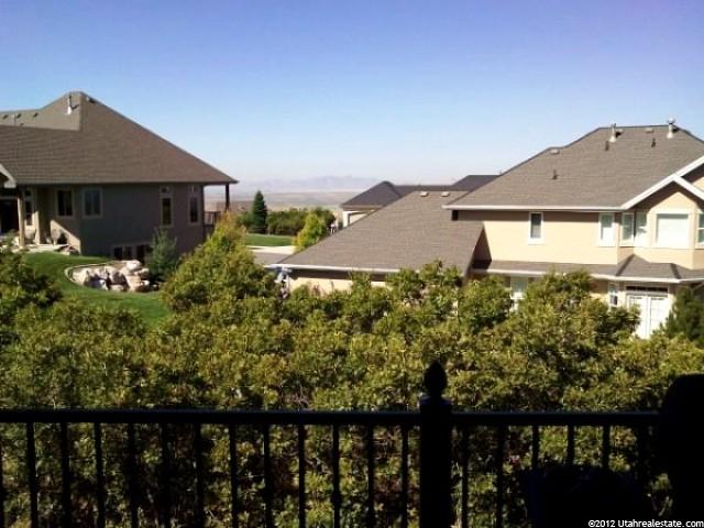 696 S Eaglepointe Dr, North Salt Lake, UT 84054 — photo 12