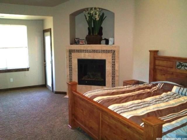696 S Eaglepointe Dr, North Salt Lake, UT 84054 — photo 5