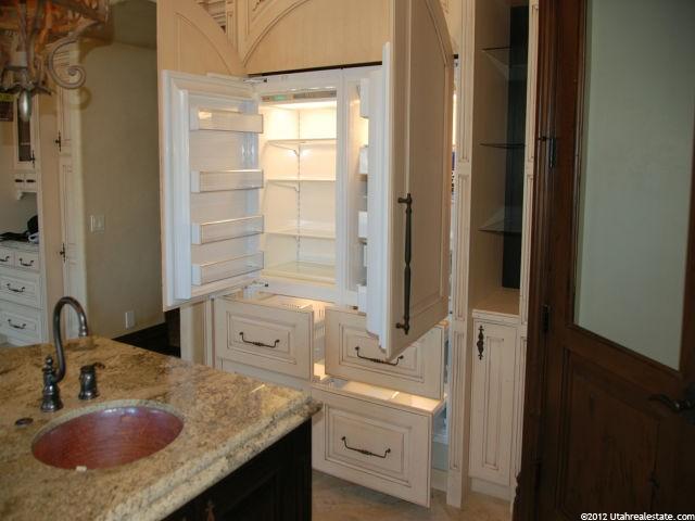 87 E Lone Holw, Sandy, UT 84092 — photo 4