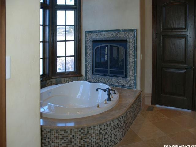 87 E Lone Holw, Sandy, UT 84092 — photo 9