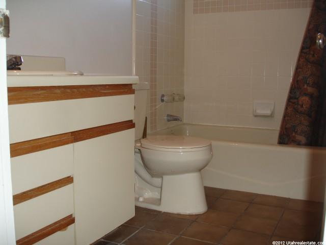 360 W 1400 N, Bountiful, UT 84010 — photo 5