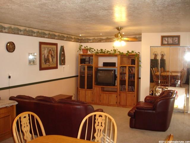 5568 S 3925 W, Roy, UT 84067 — photo 4