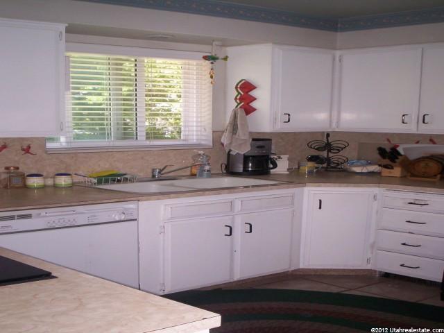 1062 E 75 S, Bountiful, UT 84010 — photo 2