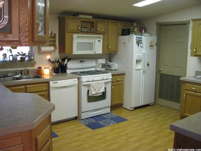 3397 S Vernal Ave, Vernal, UT 84078 — photo 7