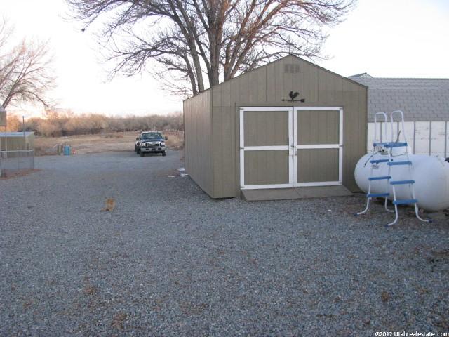 3397 S Vernal Ave, Vernal, UT 84078 — photo 9