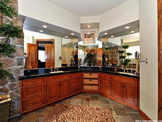 2111 E Stone Canyon Cir, St. George, UT 84790 — photo 11