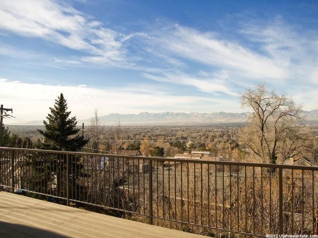 4720 Wallace Ln, Holladay, UT 84117 — photo 2