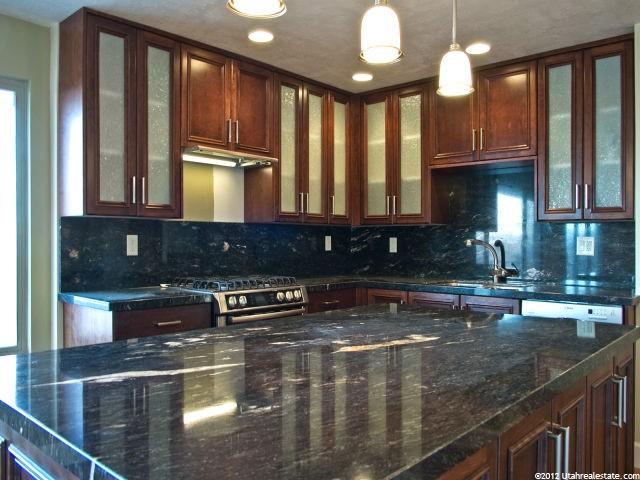 4720 Wallace Ln, Holladay, UT 84117 — photo 4