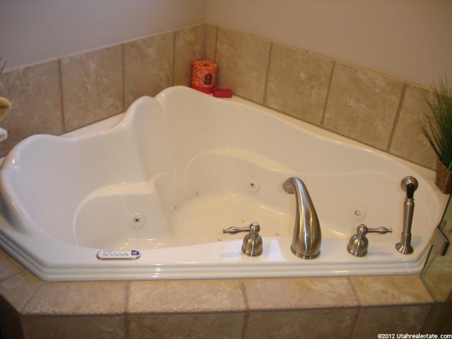 6732 S Perrine Dr E, Midvale, UT 84047 — photo 10