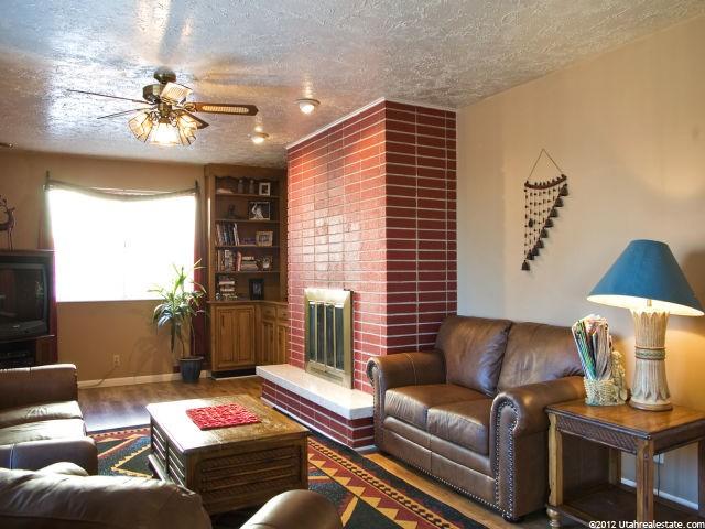 931 Green Oaks Dr, Bountiful, UT 84010 — photo 3