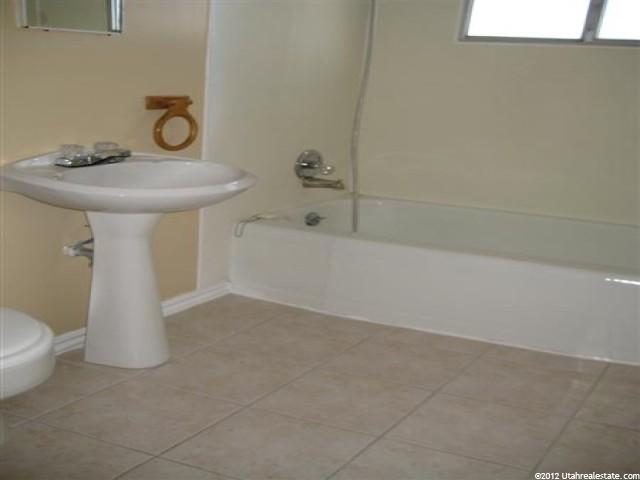 923 E Gentile St, Layton, UT 84041 — photo 6