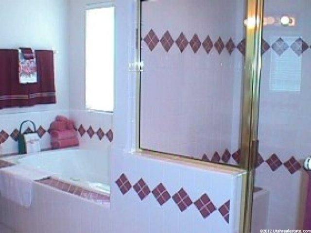 12236 S Bluff View Dr, Sandy, UT 84092 — photo 6