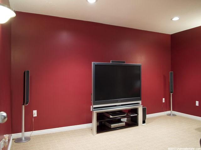 1104 S Emry Ct, Fruit Heights, UT 84037 — photo 11