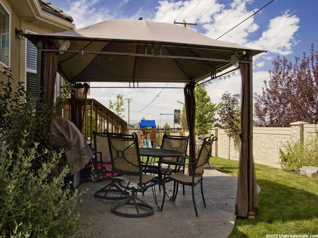 1104 S Emry Ct, Fruit Heights, UT 84037 — photo 12