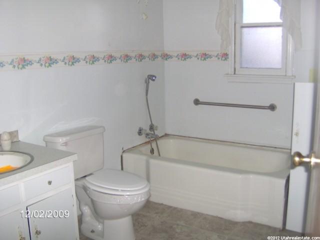 331 E 200 S, Vernal, UT 84078 — photo 9