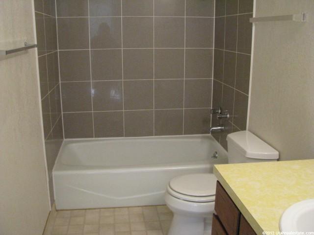 121 W 2100 N, Sunset, UT 84015 — photo 5
