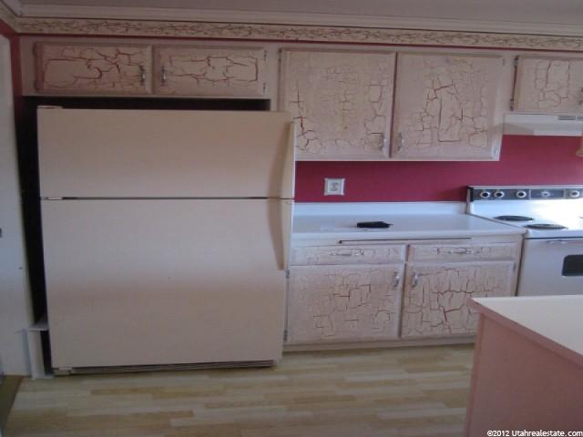8203 S Bryce Dr, Sandy, UT 84070 — photo 3