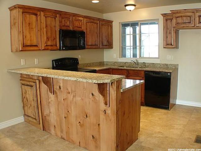 745 W 4400 S, Riverdale, UT 84405 — photo 10