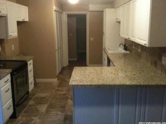 552 E 42nd St S, South Ogden, UT 84403 — photo 2