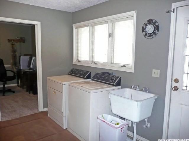 827 S 600 E, River Heights, UT 84321 — photo 6