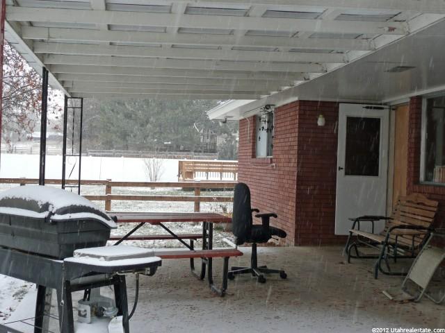 827 S 600 E, River Heights, UT 84321 — photo 12