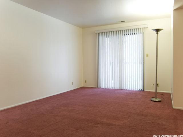 600 E Marshwood Ln #B, Murray, UT 84107 — photo 2