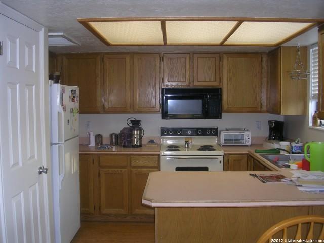 448 S 1125 W, Layton, UT 84041 — photo 2