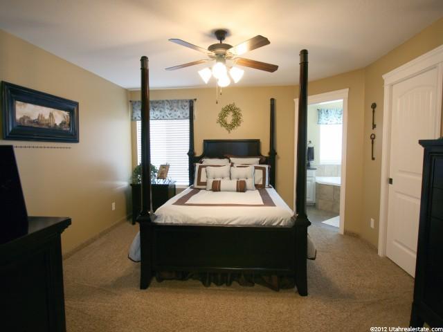 1028 N 1335 W, Clinton, UT 84015 — photo 4