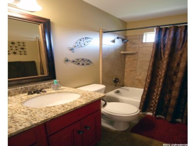 1028 N 1335 W, Clinton, UT 84015 — photo 9