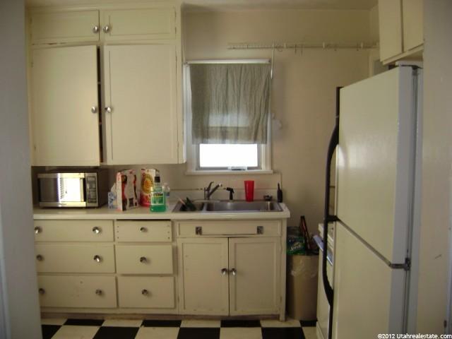 768 12th St, Ogden, UT 84404 — photo 2