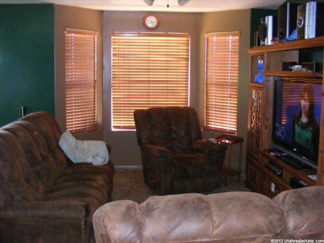 866 E Village Rd, Ogden, UT 84404 — photo 8