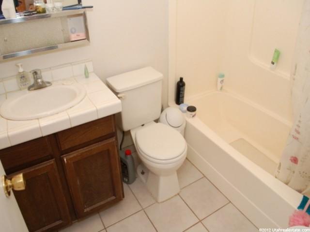 561 E Cobblestone Dr, Midvale, UT 84047 — photo 8