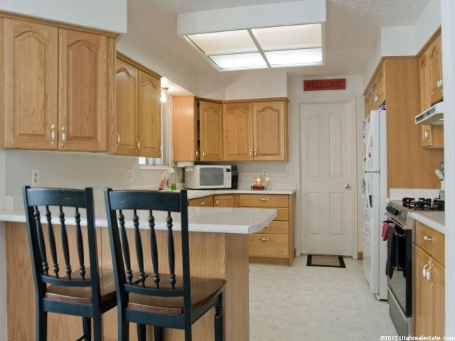 1220 Hunt Rd, Murray, UT 84117 — photo 2