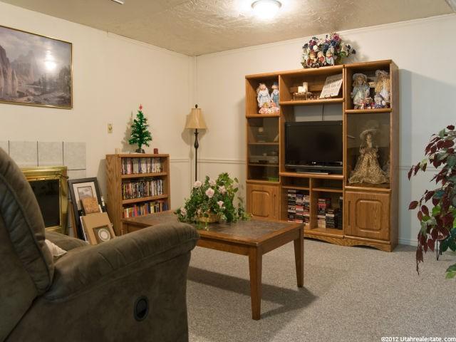 1220 Hunt Rd, Murray, UT 84117 — photo 8