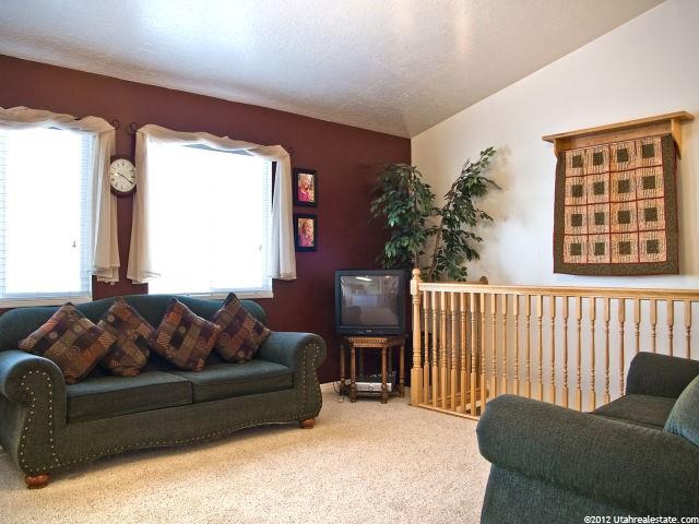 6033 S 1350 E, South Ogden, UT 84405 — photo 3