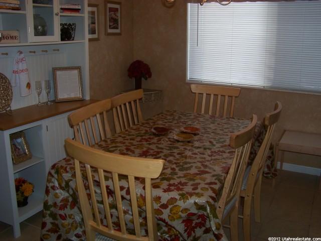 284 N 500 W, Clearfield, UT 84015 — photo 3