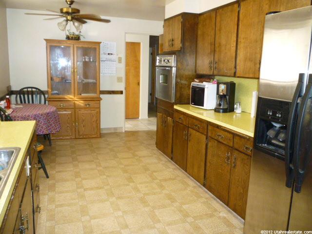 4824 S 2350 W, Roy, UT 84067 — photo 2