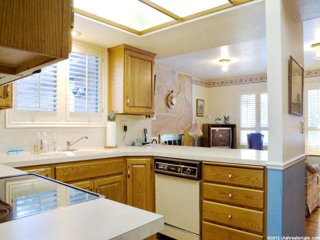 1807 Whispering Oaks Dr, Ogden, UT 84403 — photo 6
