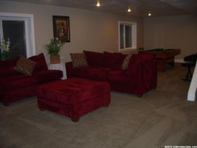 136 E 900 S, Kaysville, UT 84037 — photo 4