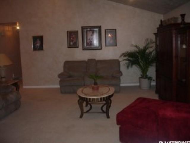 136 E 900 S, Kaysville, UT 84037 — photo 5
