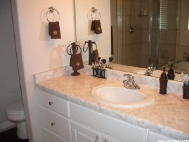 136 E 900 S, Kaysville, UT 84037 — photo 10